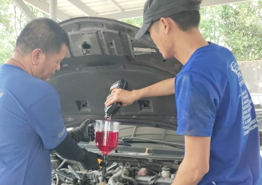 Car maintenance service at Anis Car Repair auto shop in Manila Philippines