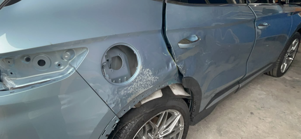 BYD Sealion 6 damaged bumper and headlight