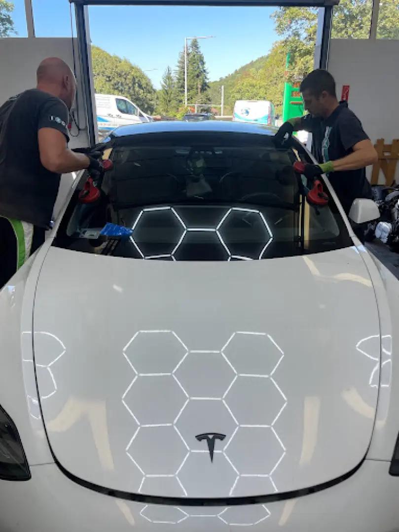 EV Windshield Replacement Manila